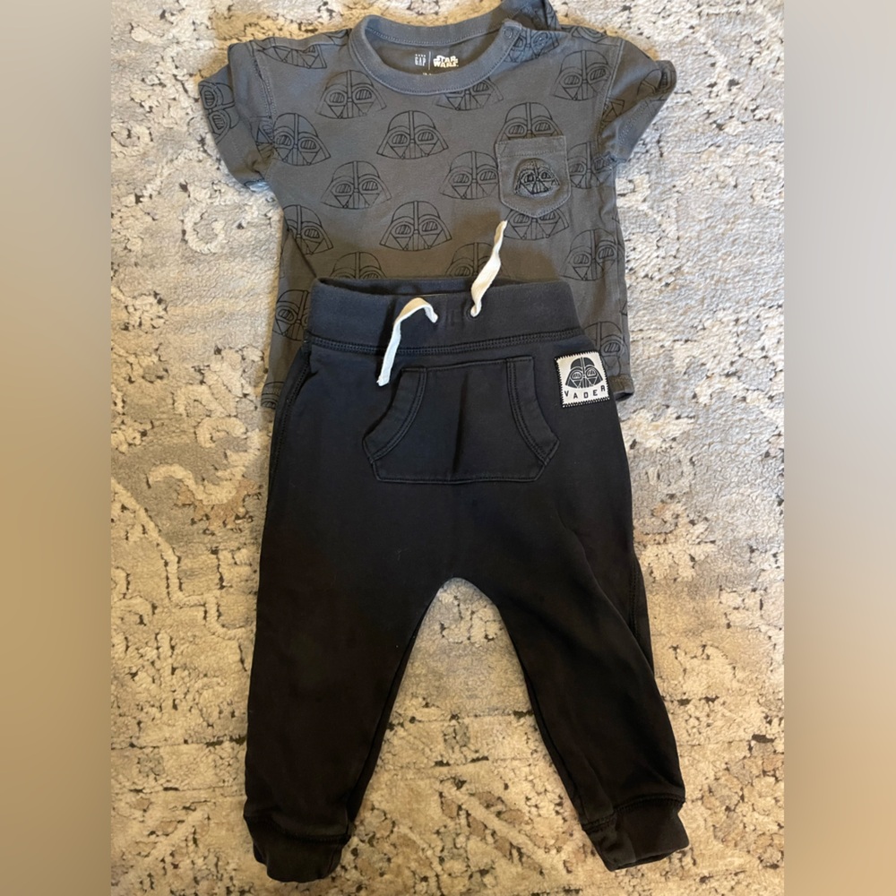 Baby Gap x Star Wars Darth Vader set, 18-24 months.